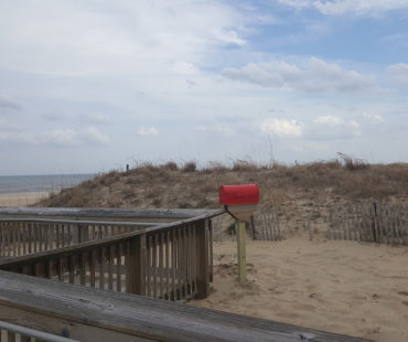 daniels-grace-littleredmailbox-7
